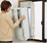 窓用エアコンの防犯の危険性は 鍵での防犯対策のグッズや使用中は窓を開けっ放し Everyday Life